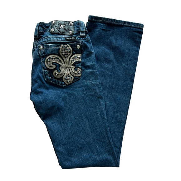 Miss me Low Rise Bootcut Jeans Size 28 (Style # JP62268) - Picture 2 of 13